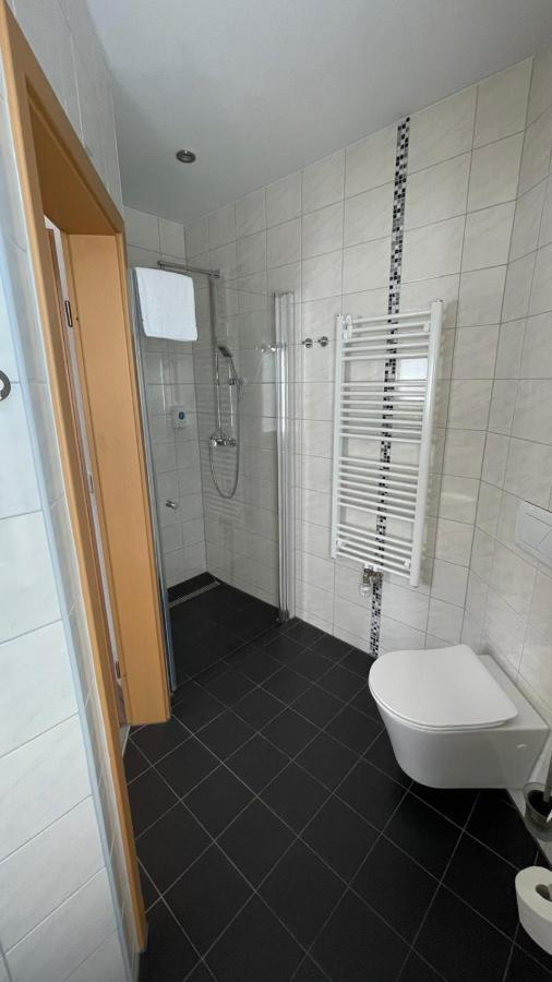 Avenue Das Gaestehaus Chemnitz Esterno foto
