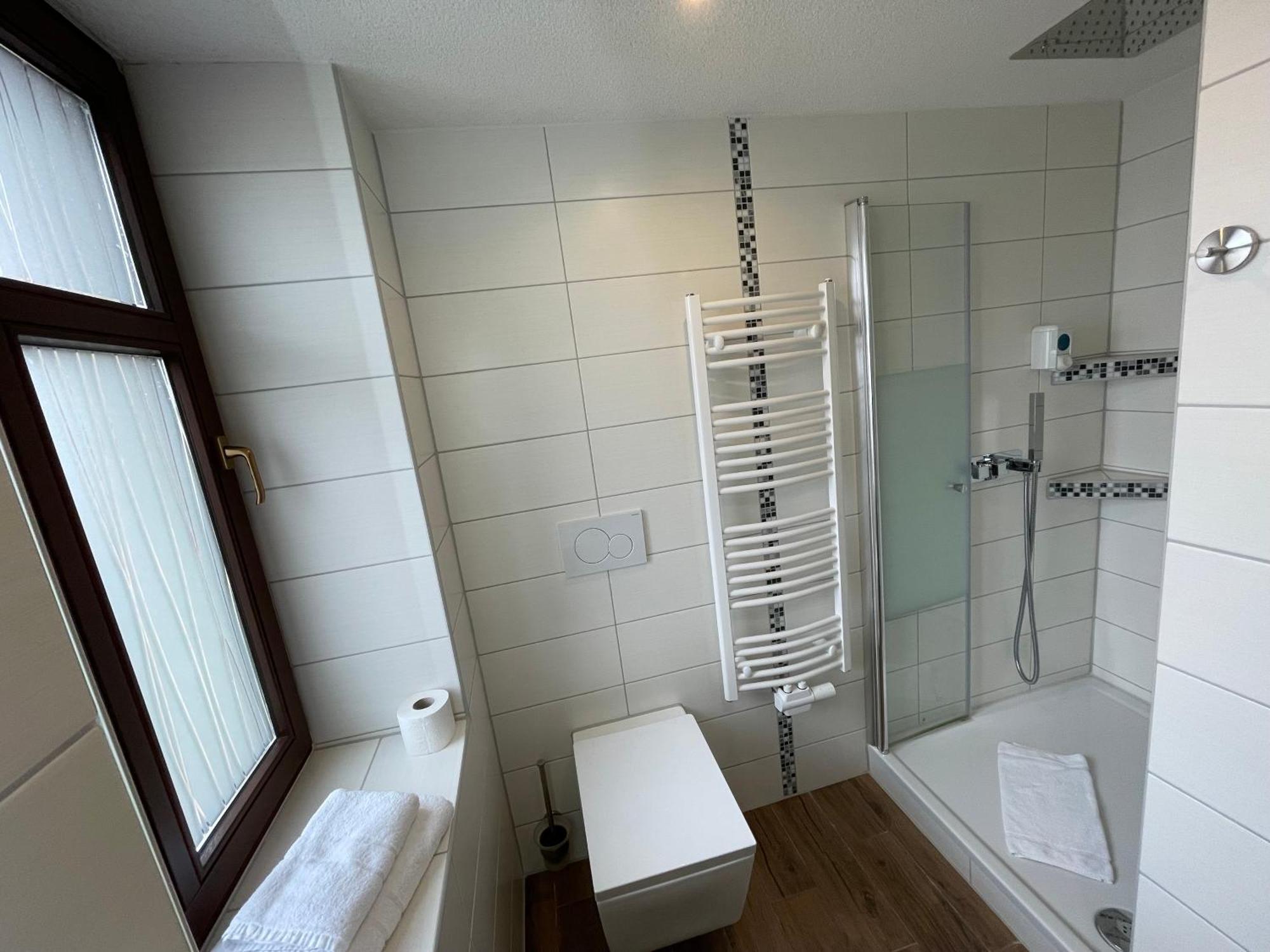 Avenue Das Gaestehaus Chemnitz Esterno foto
