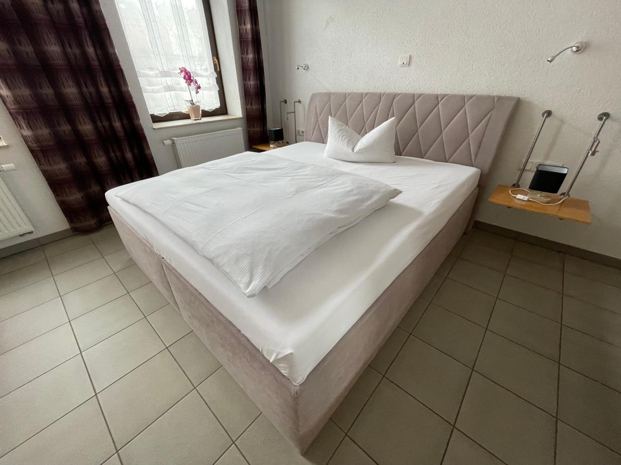 Avenue Das Gaestehaus Chemnitz Esterno foto